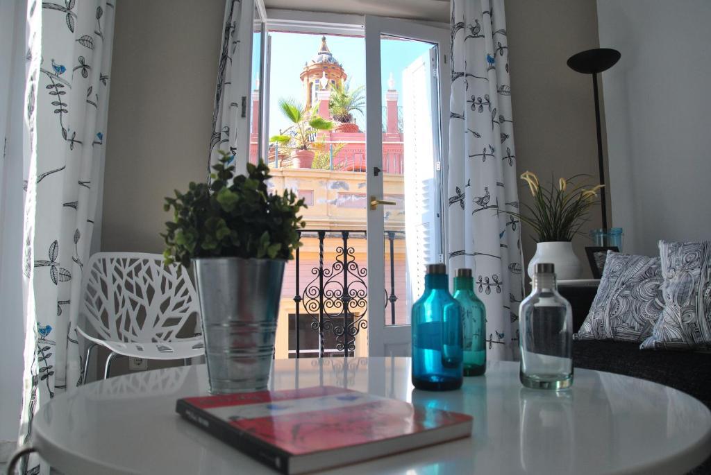 Iberflat Fabiola Apartment Seville Room photo
